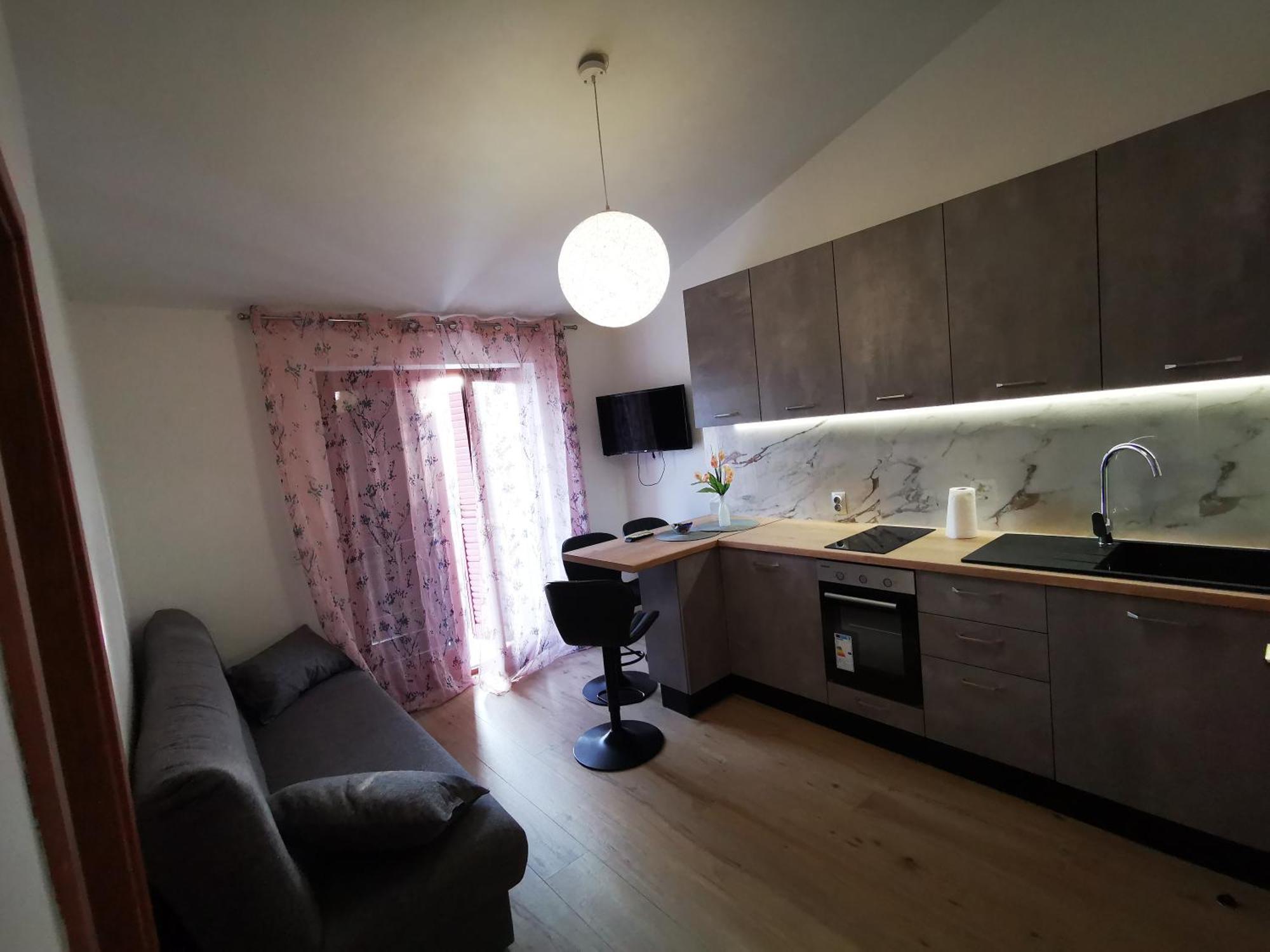 Apartments Triton 罗戈兹尼察 外观 照片